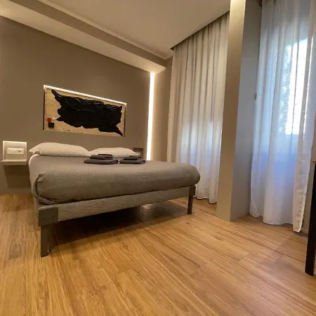 Lucrino 45 By Ale بيت ضيافة روما